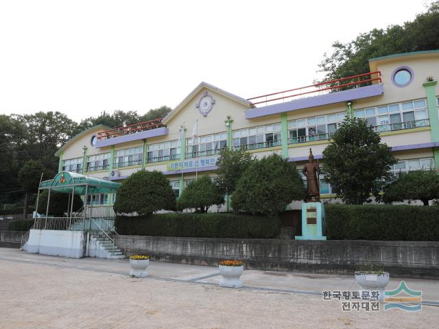 신동초등학교